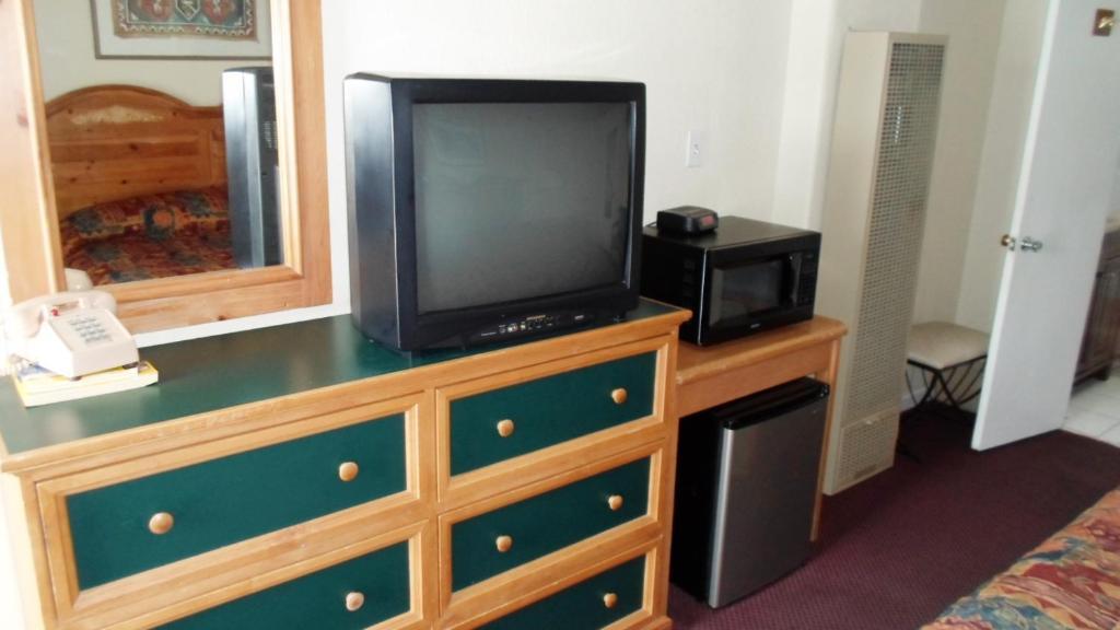 Travelers Inn And Suites South Lake Tahoe Ruang foto